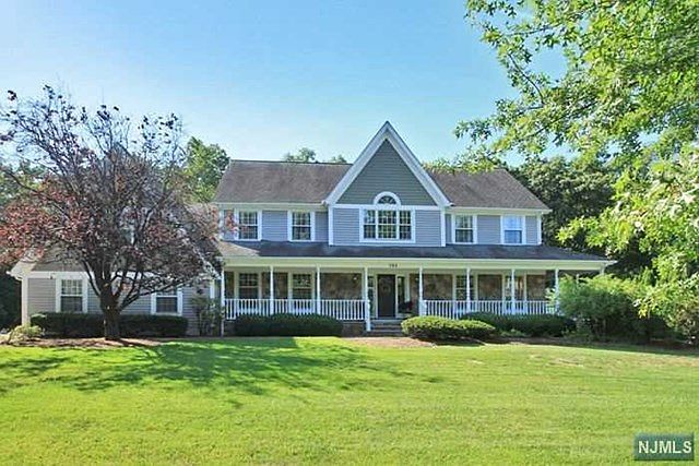 1st image of 386 Lavelle Ct
