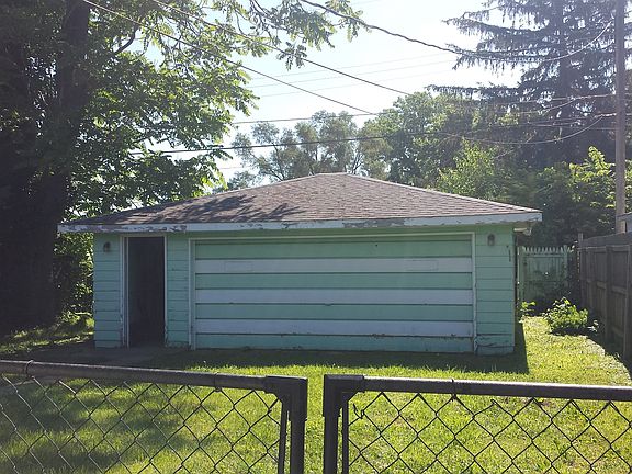 2nd image of 2915 Manlove Ave