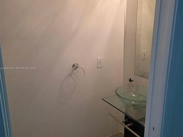 8215 SW 27th St #103 — Photo 14