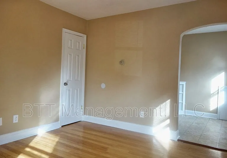 8105 Greenwood Ave #E — Photo 11