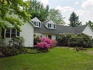 2nd image of 7717 Mayfield Rd