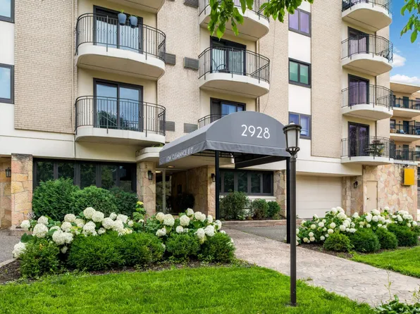 2928 Dean Pkwy APT 4J, Minneapolis, MN 55416