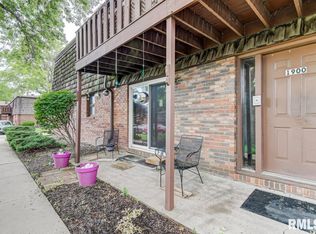 1900 Jeanette Ln, Springfield, IL 62702