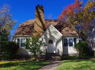 1407 S Garfield Ave, Burlington, IA 52601