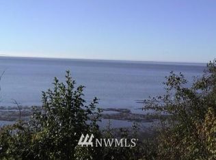 439 Bay Center Rd, South Bend, WA 98586