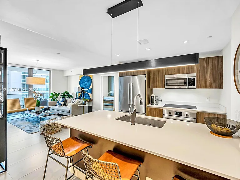 488 NE 18th St #2011 — Photo 42