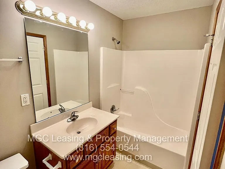 622 Willow Ln #B — Photo 13