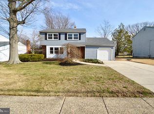 323 Brookline Ave, Cherry Hill, NJ 08002