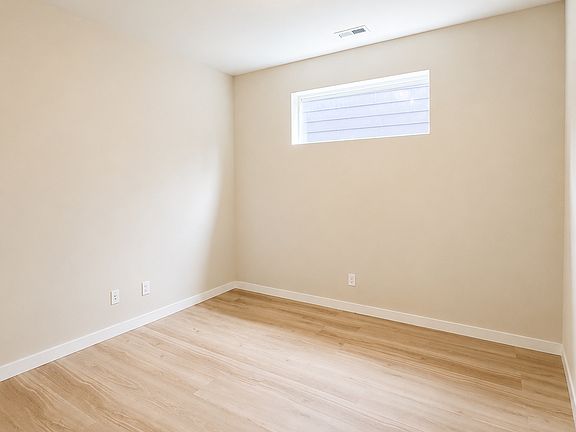 3rd image of 11552 174th St E