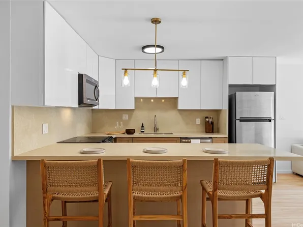 46-078 Emepela Pl APT M102, Kaneohe, HI 96744