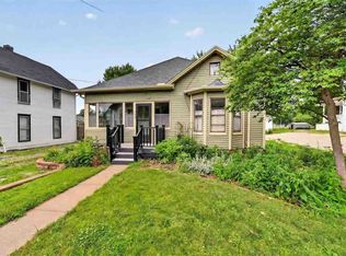 709 N Calhoun St, West Liberty, IA 52776