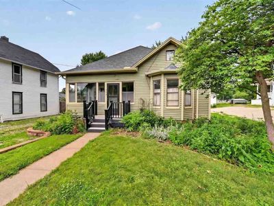 709 N Calhoun St, West Liberty, IA, 52776