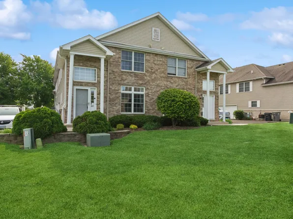 497 N Charles St, Cortland, IL 60112