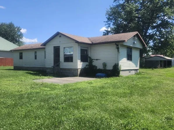 521 S Myra St, Worthington, IN 47471