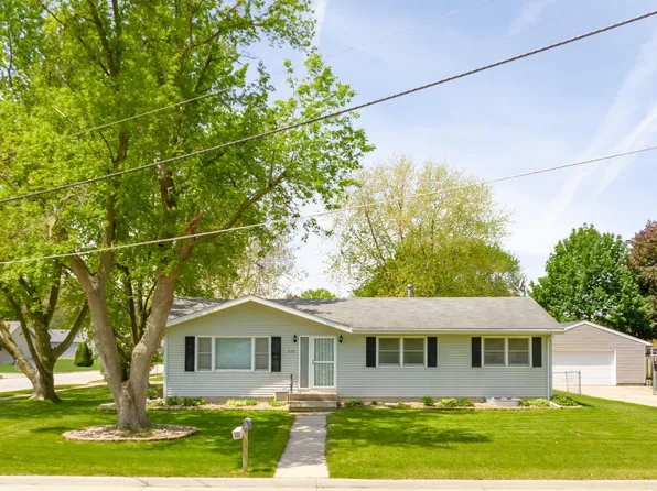 672 Colleen Ave, Evansdale, IA 50707