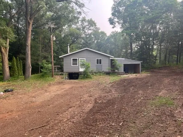 W4974 Chippewa Dr, Shawano, WI 54166
