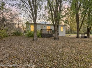 2555 Potter Rd, Leslie, MI 49251
