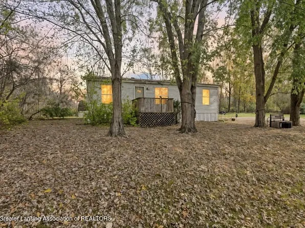 2555 Potter Rd, Leslie, MI 49251