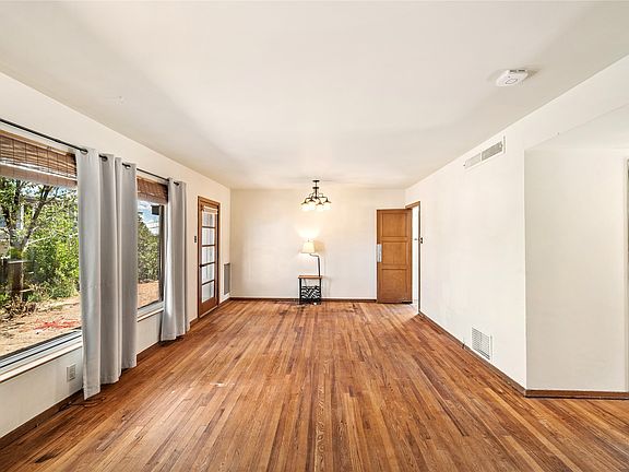 5th image of 2250 38th St APT A