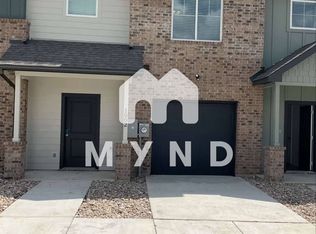 1002 Boxwood Dr, Fort Worth, TX 76120