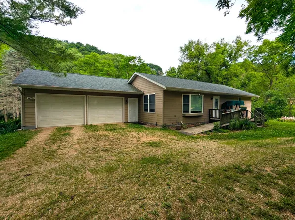 24082 Homer Valley Rd, Winona, MN 55987