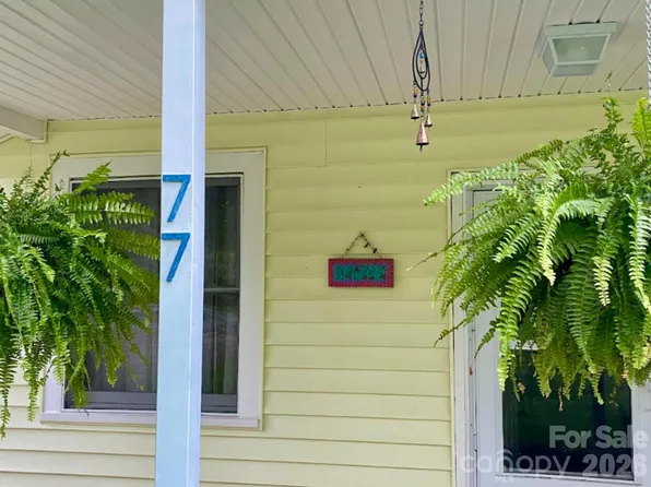 77 Fair Oaks Rd, Arden, NC 28704