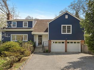 45 Shadow Ln, New Rochelle, NY 10801