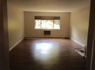 60 High Path Rd, Windsor, CT 06095