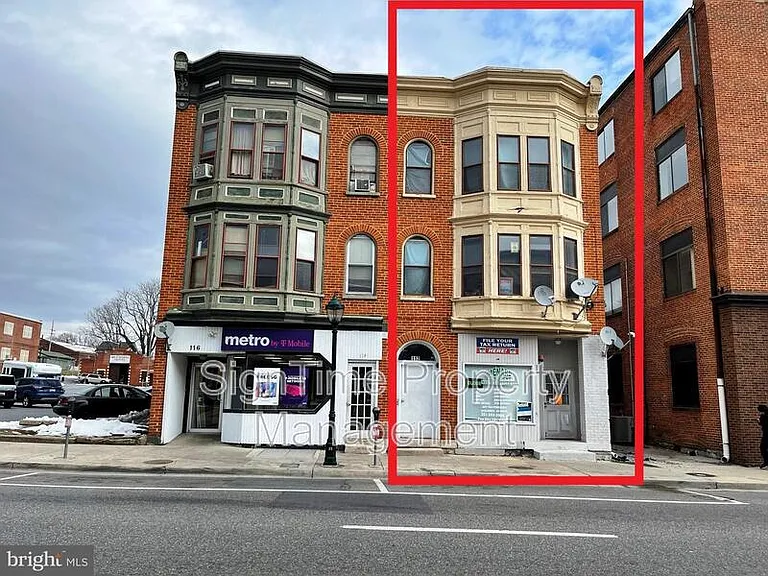 112 W Franklin St #4 — Photo 13