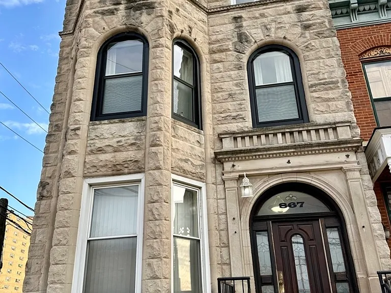 867 E Pershing Rd #2 — Photo 1