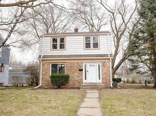 10525 West Manor Park DRIVE, West Allis, WI 53227