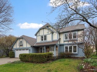 433 Redstart Rd, Naperville, IL 60565