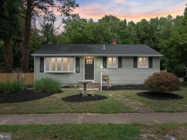 729 Aston Martin Dr, Lindenwold, NJ 08021