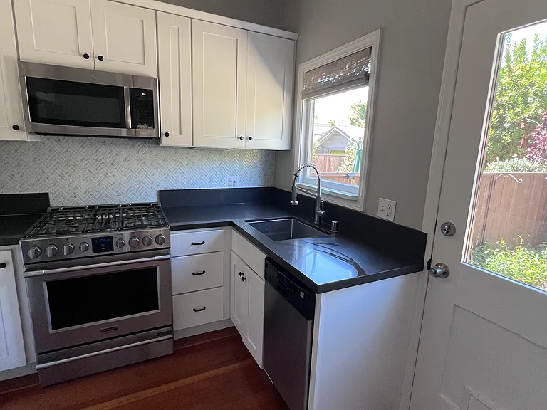 4243 E Vermont St — Photo 14