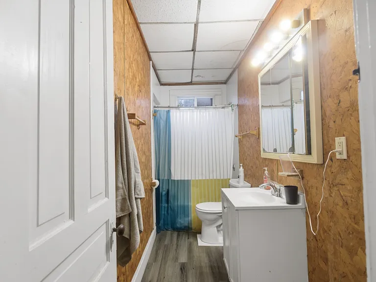 2342 Stratford Ave — Photo 12