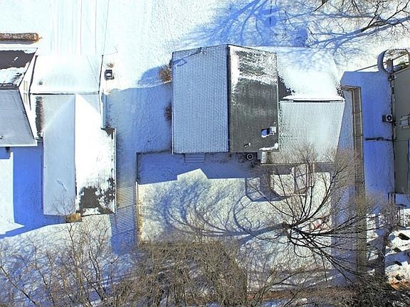 2nd image of 2448 Vollmer Dr