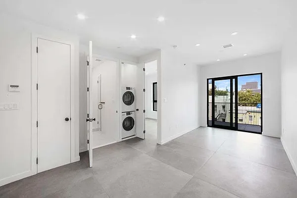 Rented by GROOME REALTY LLC | media 49