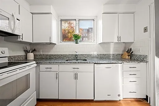 130 Boylston St #2 — Photo 20