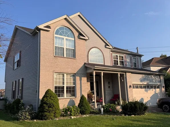 1604 Grand Highlands Dr, Plainfield, IL 60586