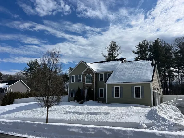 240 Roosevelt Dr, Northbridge, MA 01534