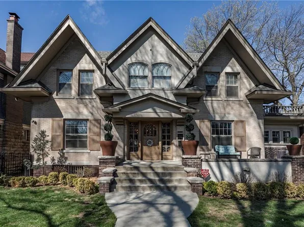 3820 Campbell St, Kansas City, MO 64109