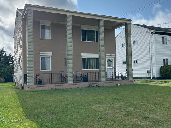 702 Woodstock Rd Unit A, Akron, OH 44312