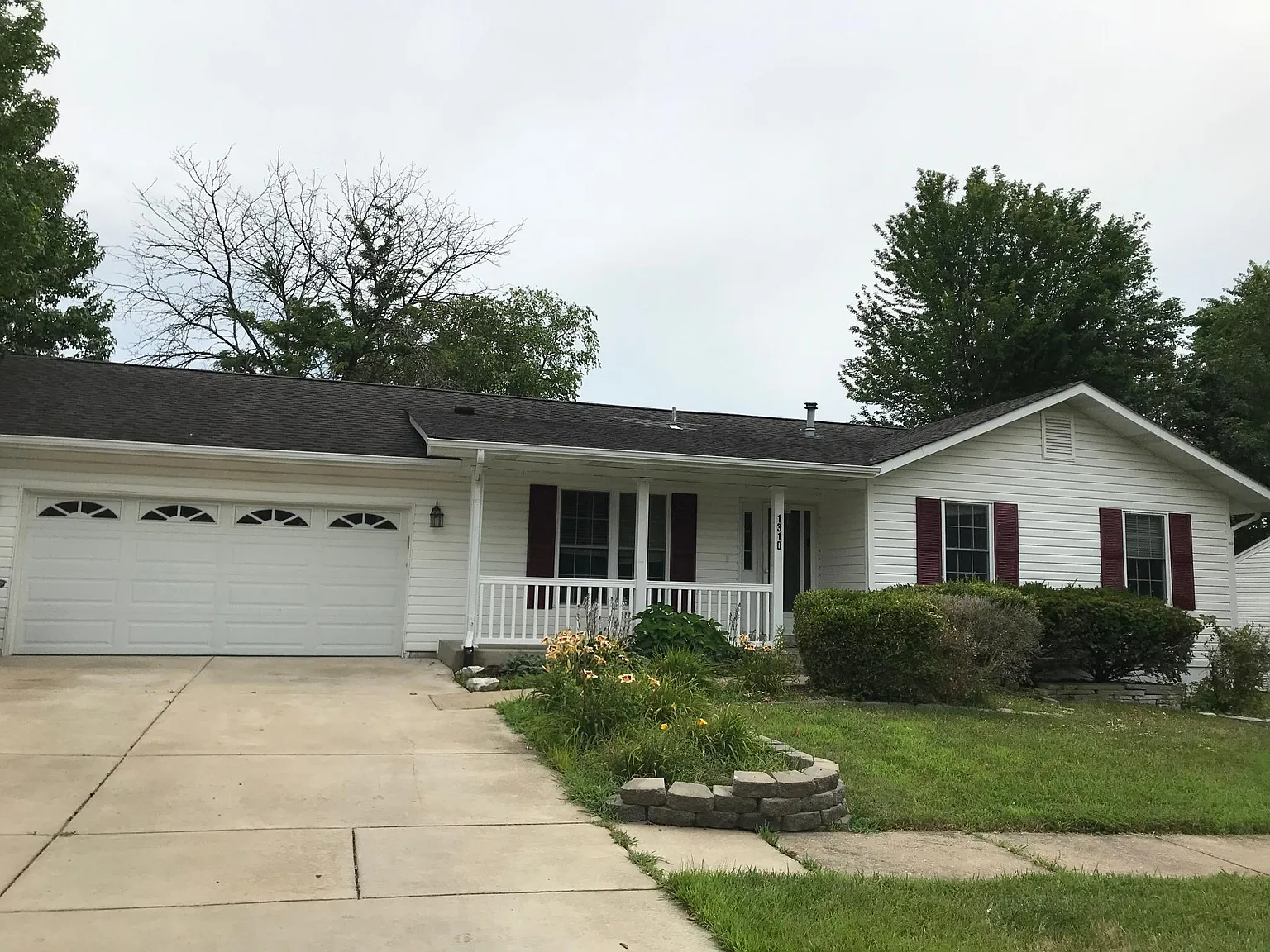 1310 Trading Post Ln photo 1