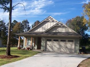 217 Arphenia Dr, West Union, SC 29696