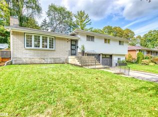13 Parkside Dr, Quinte West, ON K8V 5L6