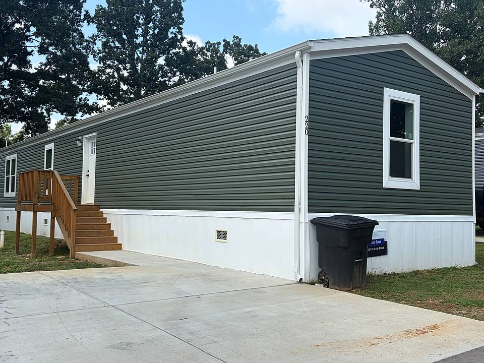 1st image of 220 Caroline Ln