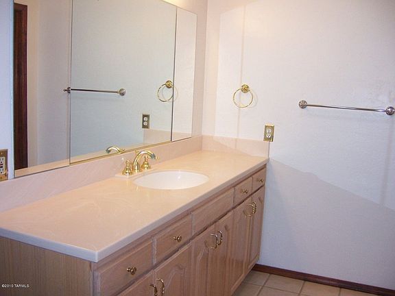 5th image of 3600 N San Sebastian Dr