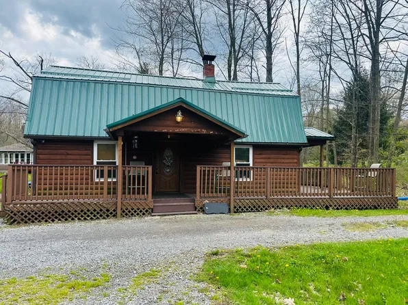 107 Freemer Dr, Brockway, PA 15824