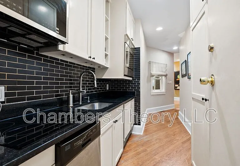 2131 South St NW — Photo 8