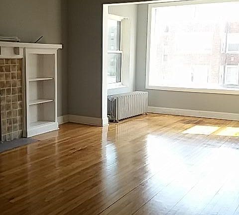 4th image of 6836 S East End Ave #2